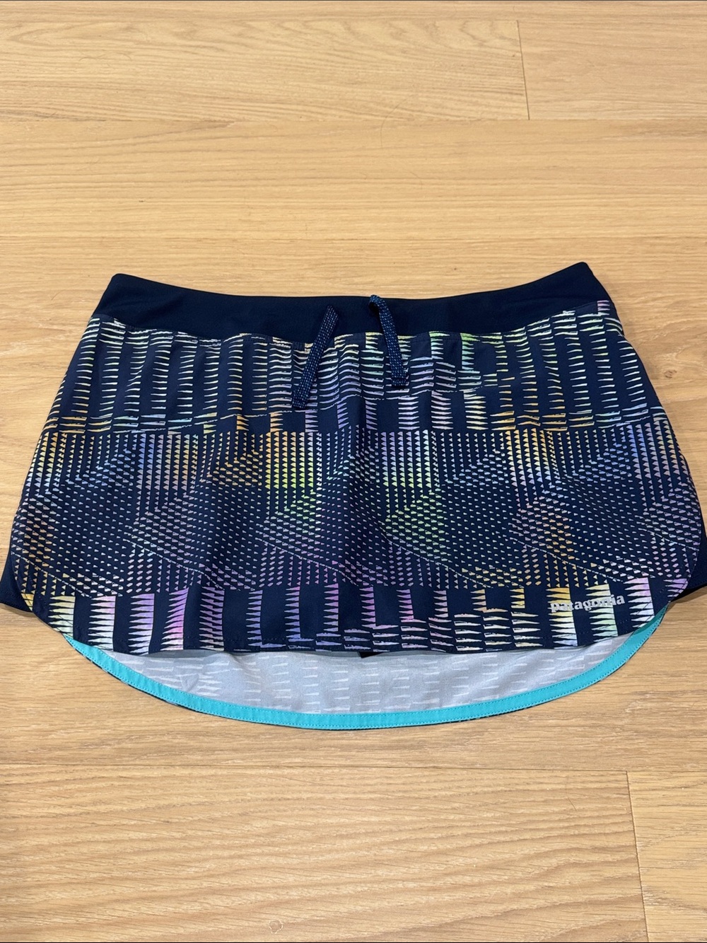 Patagonia Navy Multicolor Geometric Athletic Skort